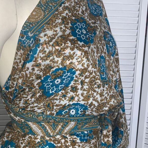 Earthbound 100% Silk Blue Floral Paisley Double Layered Sari Wrap Skirt Dress On - Picture 6 of 14